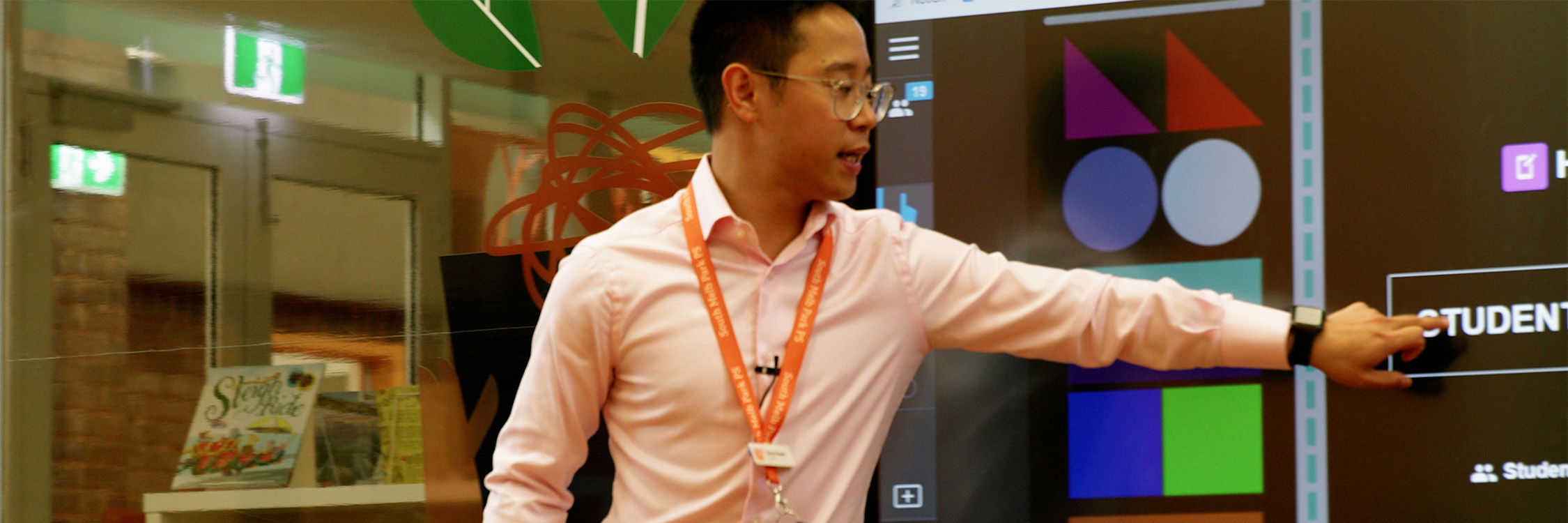 Australian teacher using Lumio on a SMART Board.